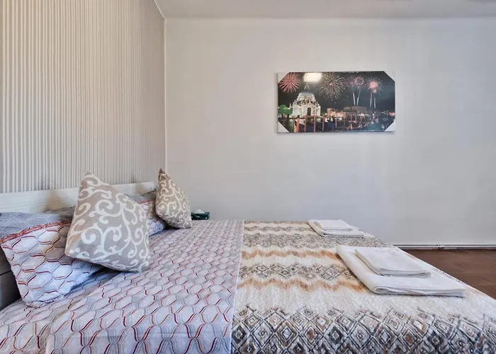 Venice Vacation Two Bedrooms مارغيرا