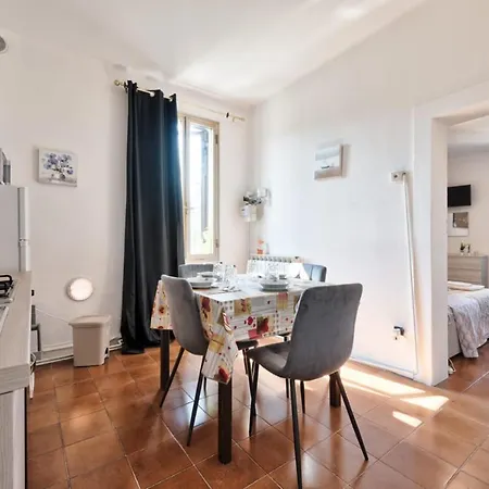 Апартаменты Venice Vacation Two Bedrooms Маргера